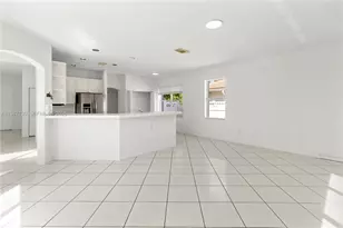 2327 NW 187th Ave, Pembroke Pines, FL 33029 - Photo 19