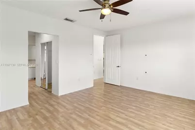 2327 NW 187th Ave, Pembroke Pines, FL 33029 - Photo 35