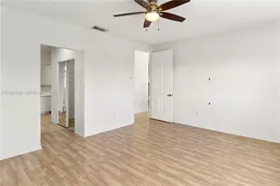 2327 NW 187th Ave, Pembroke Pines, FL 33029 - Photo 35