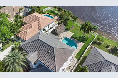 2327 NW 187th Ave, Pembroke Pines, FL 33029 - Photo 51