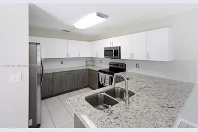 6690 NW 38th Dr, Lauderhill, FL 33319 - Photo 11