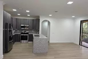 1531 Passion Vine Cir, Weston, FL 33326 - Photo 3