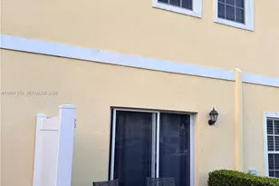 4002 NW 11 Dr, Lauderhill, FL 33313 - Photo 15