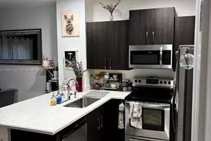 4002 NW 11 Dr, Lauderhill, FL 33313 - Photo 3