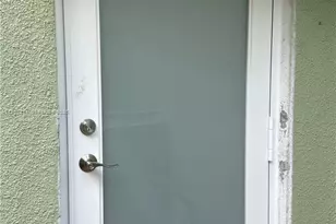 11163 NW 7th St, Miami, FL 33172 - Photo 9