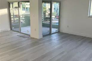 11163 NW 7th St, Miami, FL 33172 - Photo 3