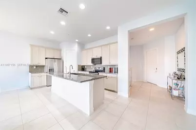 11674 SW 13th Ln #1674, Pembroke Pines, FL 33025 - Photo 7