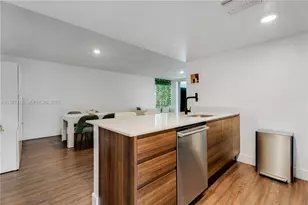 9261 E Bay Harbor Dr, Bay Harbor Islands, FL 33154 - Photo 7