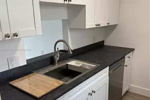 8261 SW 128th St, Pinecrest, FL 33156 - Photo 7