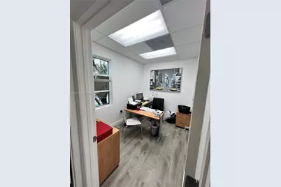 8221 NW 30th Ter, Doral, FL 33198 - Photo 19