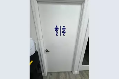 8221 NW 30th Ter, Doral, FL 33198 - Photo 21