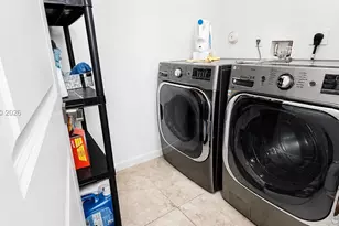 2370 SE 15th St, Homestead, FL 33035 - Photo 15