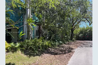 3151 Freeman St, Miami, FL 33133 - Photo 3