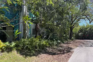 3151 Freeman St, Miami, FL 33133 - Photo 3