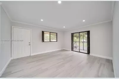 677 Trace Cir #211, Deerfield Beach, FL 33441 - Photo 7