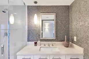 6801 Collins Ave, Miami Beach, FL 33141 - Photo 19