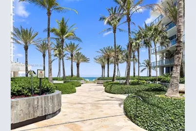 6801 Collins Ave #1104, Miami Beach, FL 33141 - Photo 37
