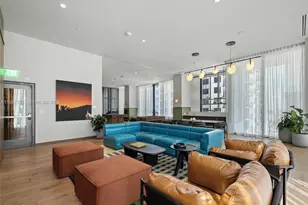 11 NE 6th St, Miami, FL 33132 - Photo 25