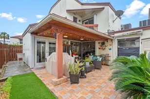 9746 NW 4th Ln, Miami, FL 33172 - Photo 29