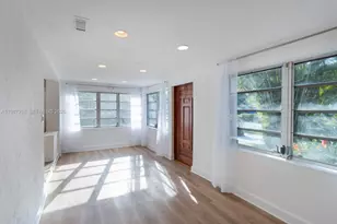 2515 Overbrook St, Miami, FL 33133 - Photo 7