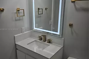 700 S Hollybrook Dr, Pembroke Pines, FL 33025 - Photo 5