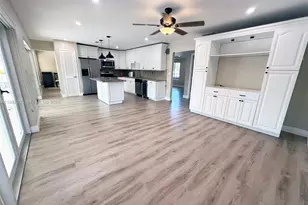 1804 SW 104th Ct, Miami, FL 33165 - Photo 9