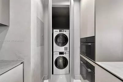 200 Biscayne Boulevard Way #5010, Miami, FL 33131 - Photo 43