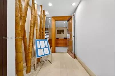 200 Biscayne Boulevard Way #5010, Miami, FL 33131 - Photo 9