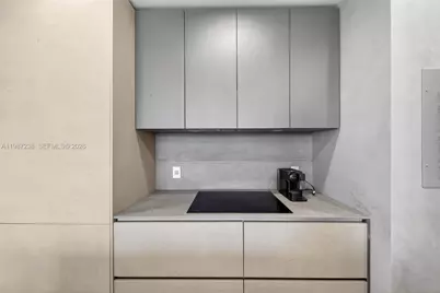 200 Biscayne Boulevard Way #5010, Miami, FL 33131 - Photo 19