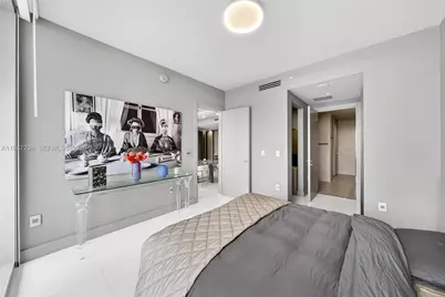 200 Biscayne Boulevard Way #5010, Miami, FL 33131 - Photo 53