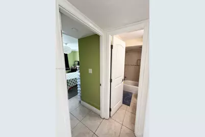900 NE 18th Avenue #304, Fort Lauderdale, FL 33304 - Photo 9
