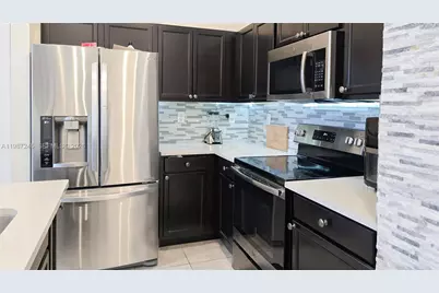 134 NE 23rd Ter, Homestead, FL 33033 - Photo 3
