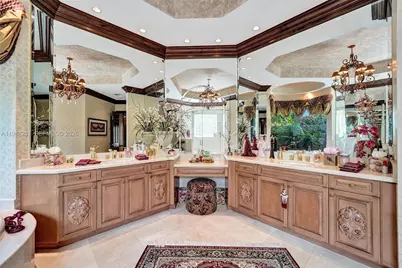 10813 Blackhawk St, Plantation, FL 33324 - Photo 23