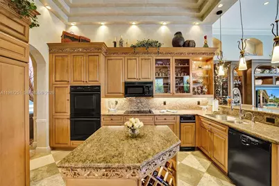 10813 Blackhawk St, Plantation, FL 33324 - Photo 49