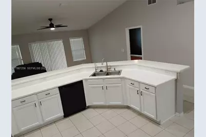 1001 SW Estaugh Ave, Port Saint Lucie, FL 34953 - Photo 5