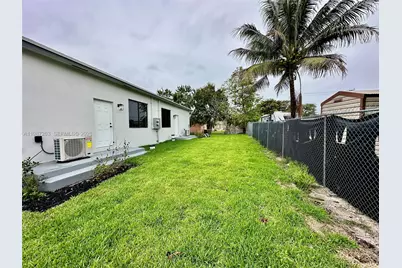 2399 NW 105th St #1, Miami, FL 33147 - Photo 3