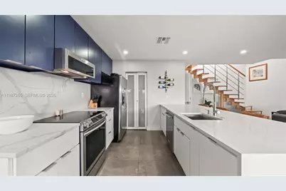 1501 SE 15th St #3-2, Fort Lauderdale, FL 33316 - Photo 3