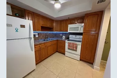 1100 Saint Charles Pl #L6, Pembroke Pines, FL 33026 - Photo 13