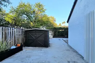 8003 SW 158th Pl, Miami, FL 33193 - Photo 17