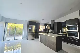 8003 SW 158th Pl, Miami, FL 33193 - Photo 9