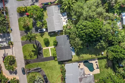 1724 SW 4th St, Fort Lauderdale, FL 33312 - Photo 31