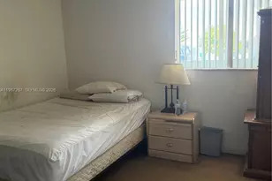 9612 Grand Canal Dr, Miami, FL 33174 - Photo 21