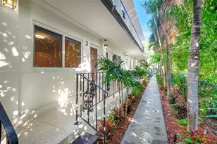428 Collins Ave, Miami Beach, FL 33139 - Photo 21