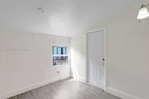 3320 NW 18th St, Lauderhill, FL 33311 - Photo 13