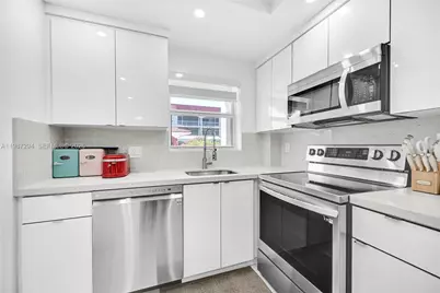 580 Egret Dr #122, Hallandale Beach, FL 33009 - Photo 9