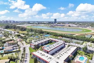 580 Egret Dr, Hallandale Beach, FL 33009 - Photo 39