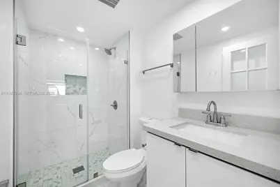 580 Egret Dr #122, Hallandale Beach, FL 33009 - Photo 27