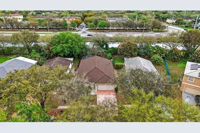 2481 SW 102nd Ave, Miramar, FL 33025 - Photo 39