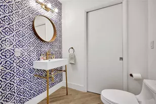 1900 N Bayshore Dr, Miami, FL 33132 - Photo 35