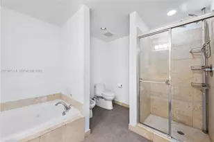 3330 NE 190th St, Aventura, FL 33180 - Photo 27